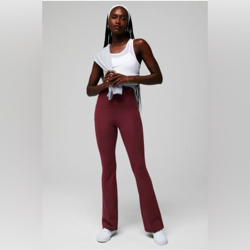 NWT- Fabletics Oasis Pureluxe HW Pocketed Kick Flare -MERLOT (32”) REG INSEAM